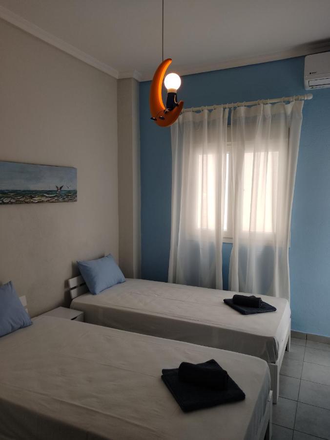 A&B Apartment Неойе Епиватай Екстериор снимка