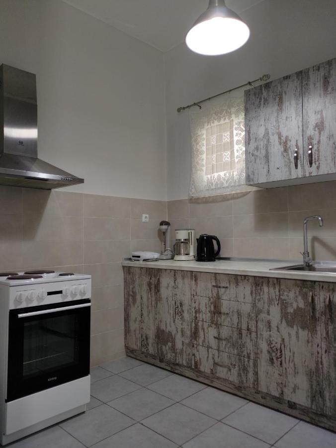 A&B Apartment Неойе Епиватай Екстериор снимка