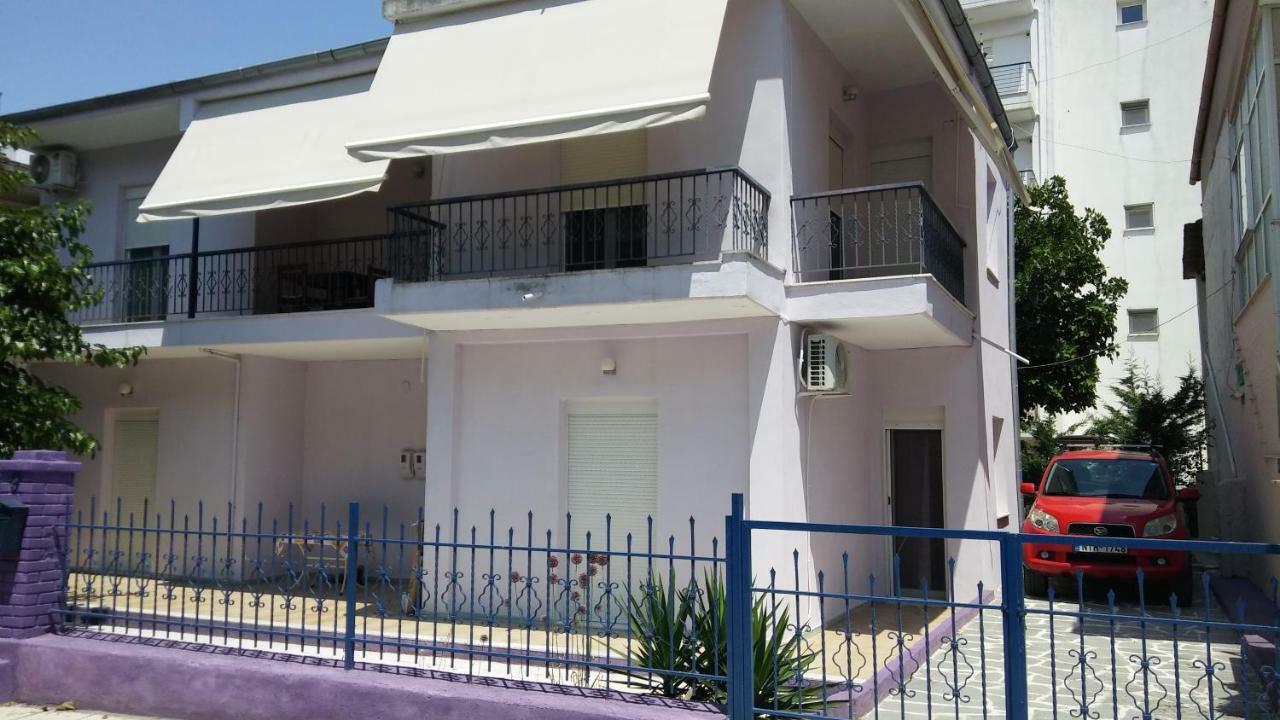 A&B Apartment Неойе Епиватай Екстериор снимка